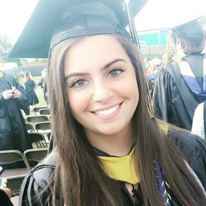 Meet your Posher, Courtney